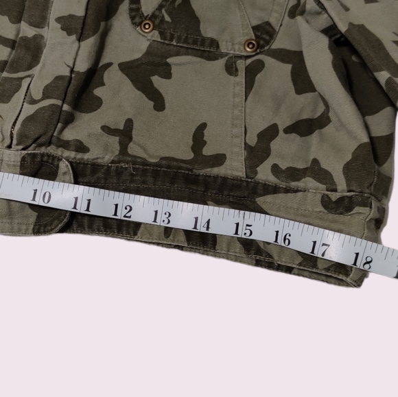 MISS LILI Cropped Zip-up Green Camo Jacket - Picture 7 of 12